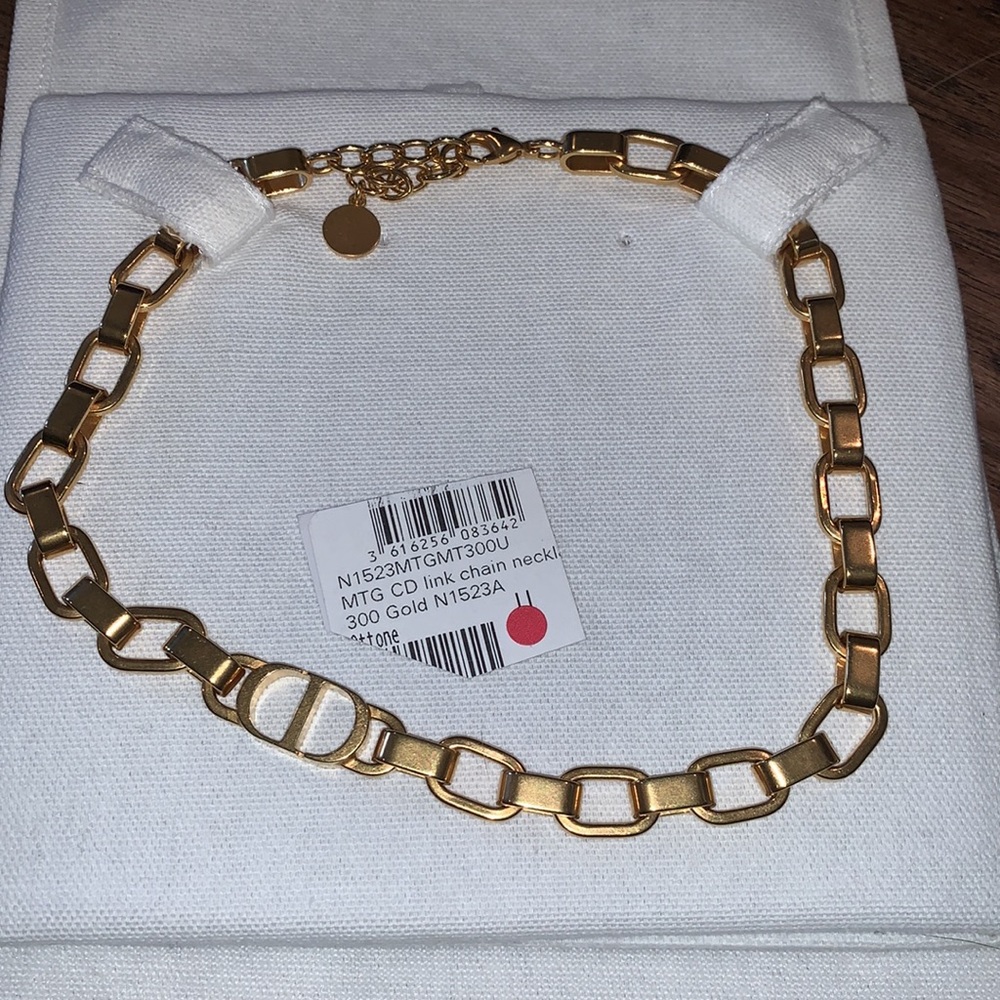 Dior Montaigne Necklace Gold - Picture 6 of 6
